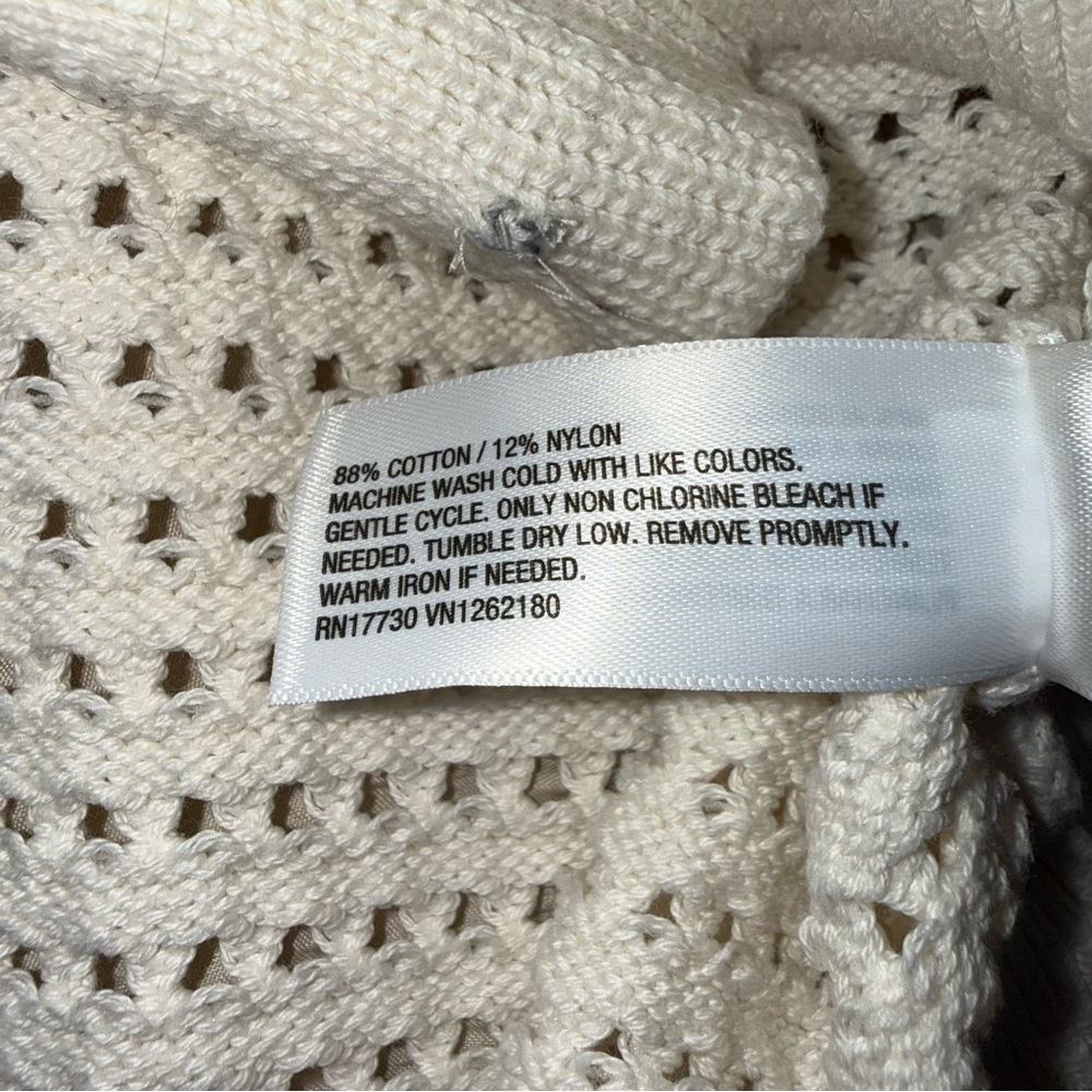Cream Button Front Open Weave Sweater Vest medium - Picture 4 of 4